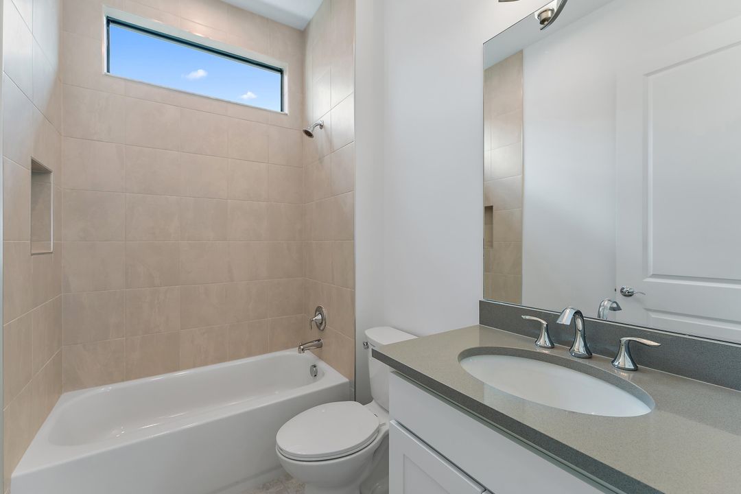 В аренду: $2,950 (3 спален, 2 ванн, 1725 Квадратных фут)