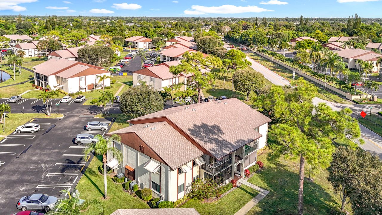 出租: $1,700 (1 贝兹, 1 浴室, 860 平方英尺)