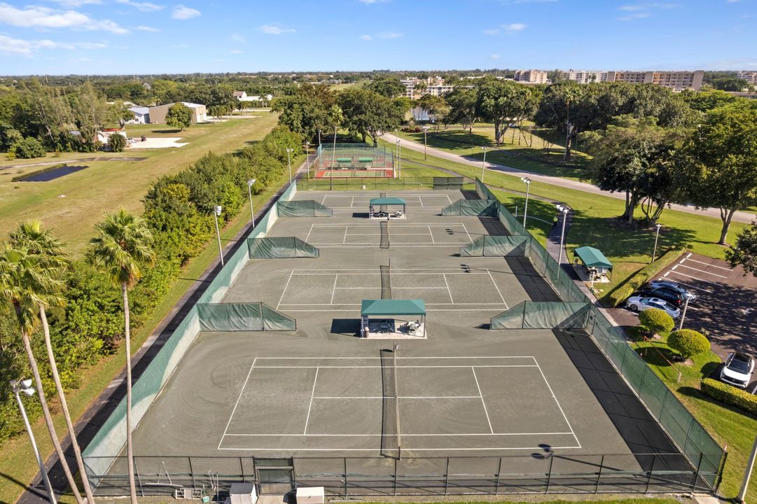 待售: $109,000 (1 贝兹, 2 浴室, 1020 平方英尺)