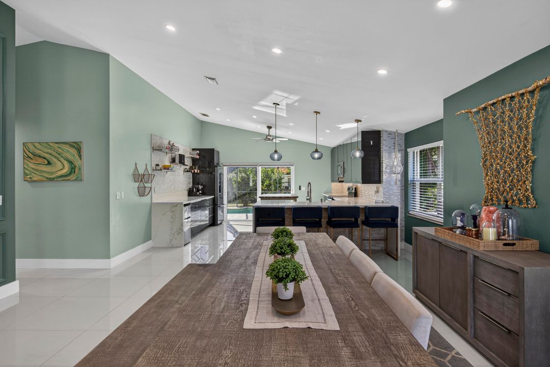 En Venta: $575,000 (3 camas, 2 baños, 1674 Pies cuadrados)