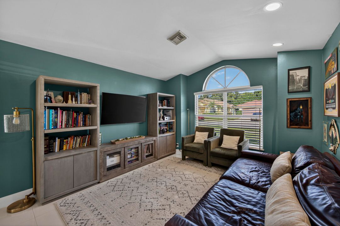 En Venta: $575,000 (3 camas, 2 baños, 1674 Pies cuadrados)