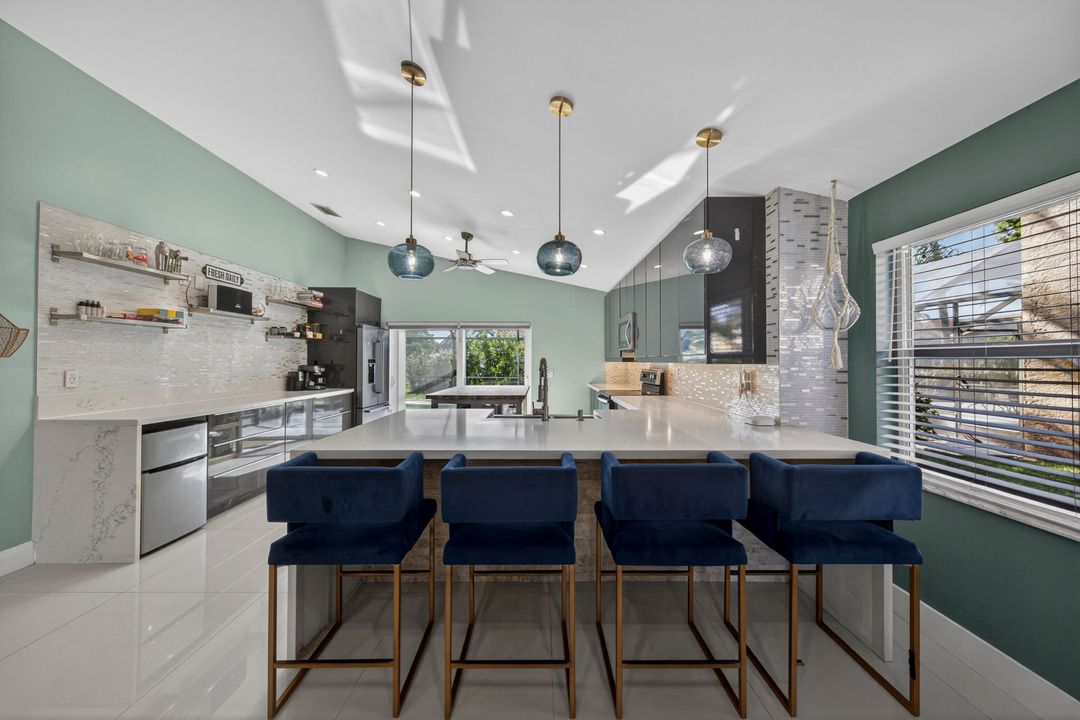 En Venta: $575,000 (3 camas, 2 baños, 1674 Pies cuadrados)