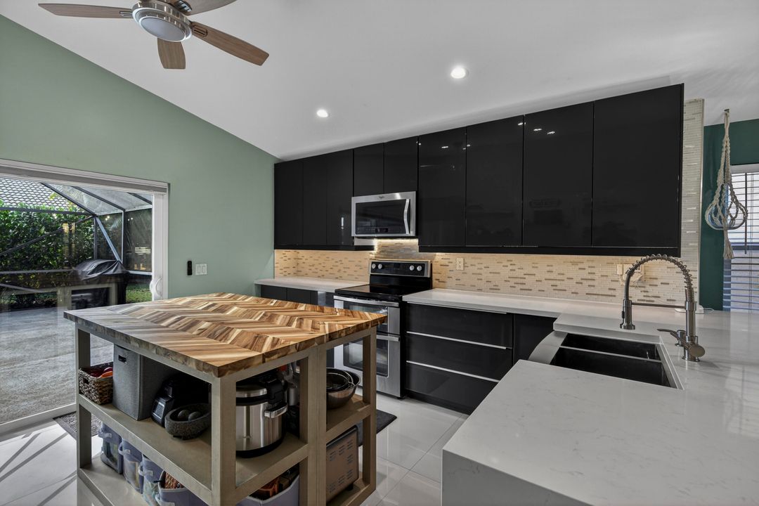 En Venta: $575,000 (3 camas, 2 baños, 1674 Pies cuadrados)