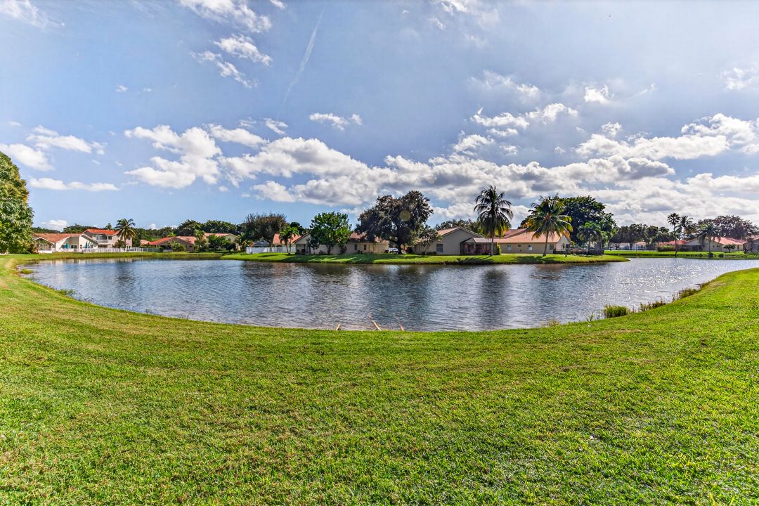 En Venta: $575,000 (3 camas, 2 baños, 1674 Pies cuadrados)