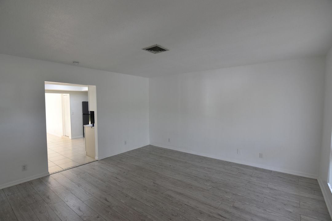 For Rent: $2,600 (2 beds, 2 baths, 986 Square Feet)