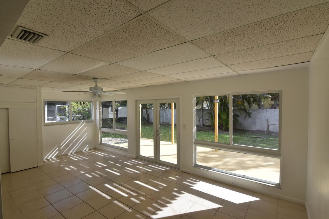 For Rent: $2,600 (2 beds, 2 baths, 986 Square Feet)