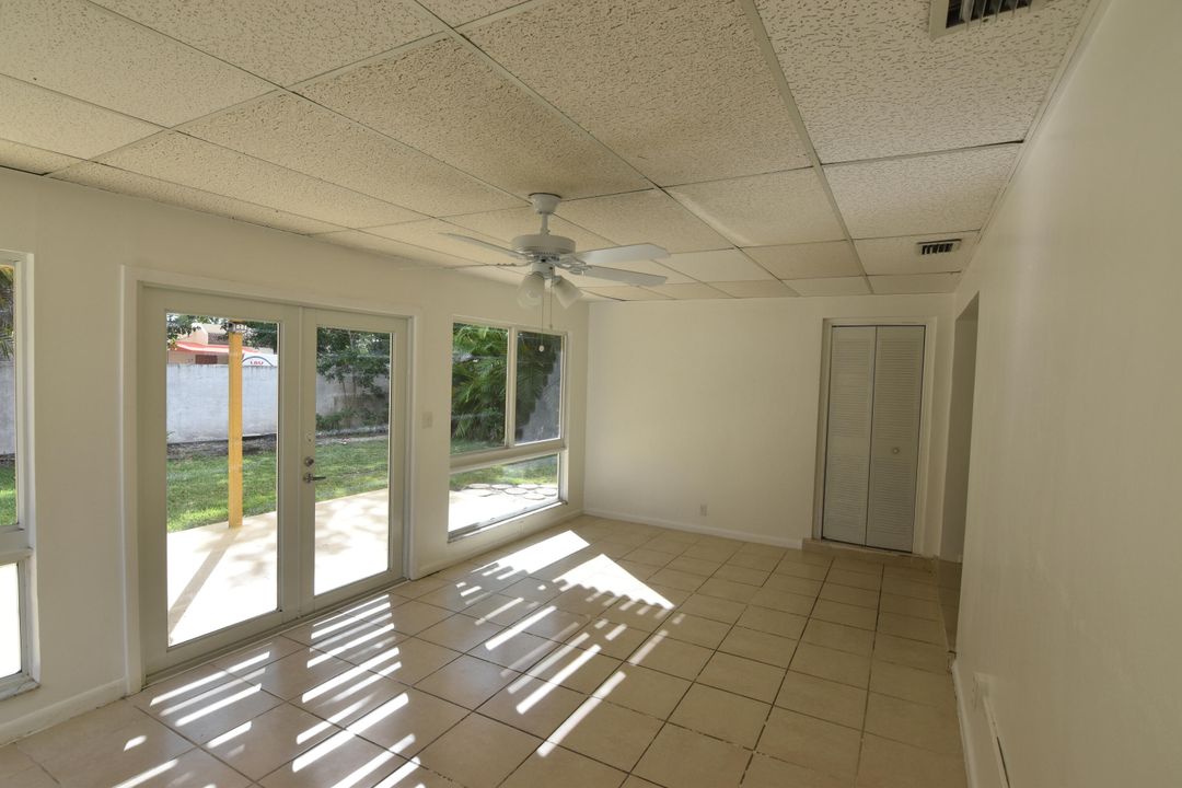 For Rent: $2,600 (2 beds, 2 baths, 986 Square Feet)