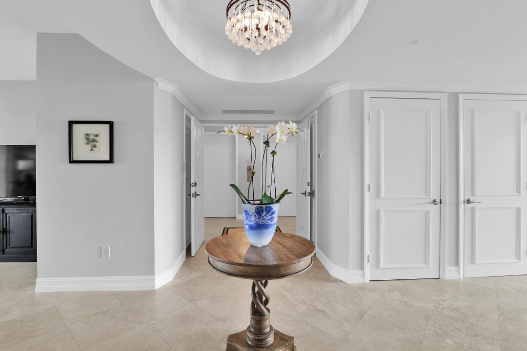 待售: $1,540,000 (2 贝兹, 2 浴室, 2231 平方英尺)