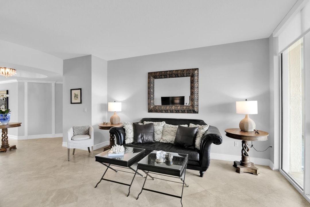 待售: $1,540,000 (2 贝兹, 2 浴室, 2231 平方英尺)