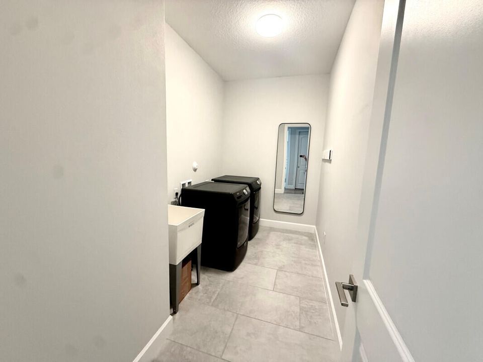 For Sale: $514,990 (3 beds, 2 baths, 1873 Square Feet)