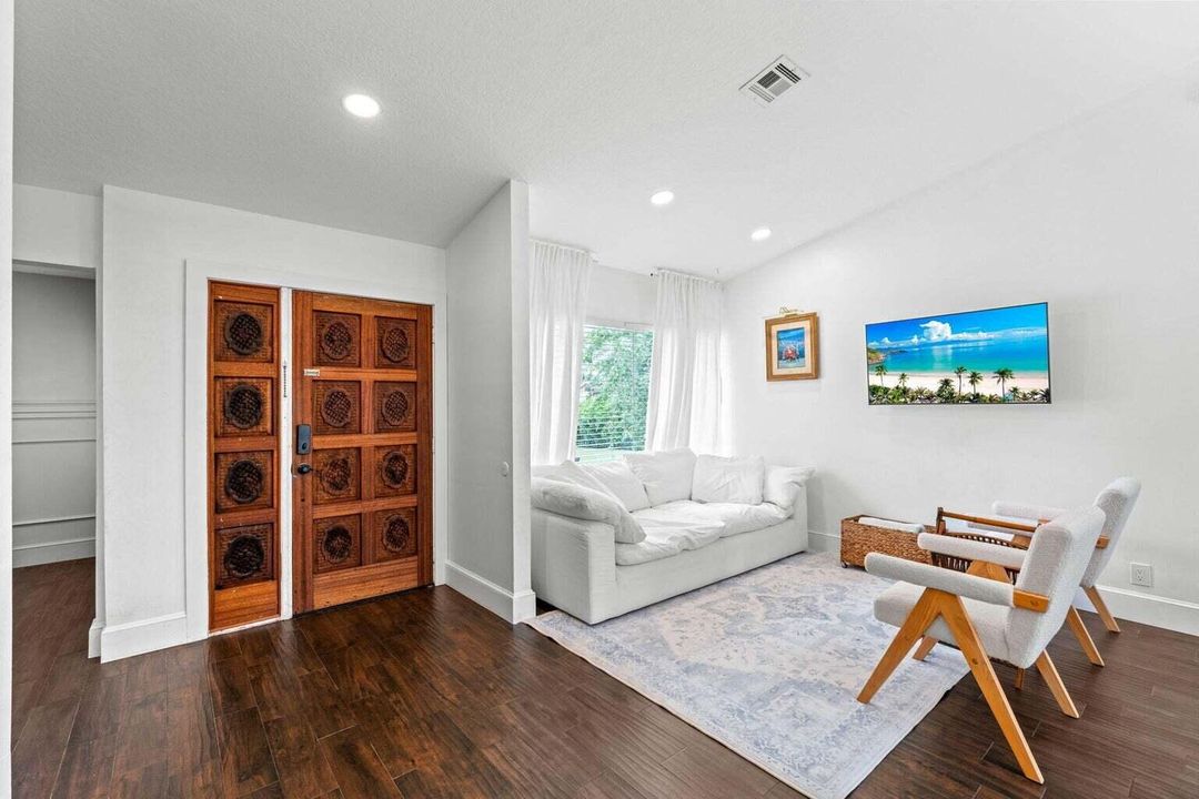 На продажу: $529,000 (4 спален, 2 ванн, 1375 Квадратных фут)