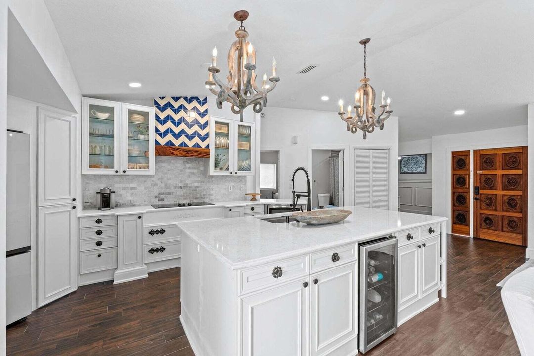 На продажу: $529,000 (4 спален, 2 ванн, 1375 Квадратных фут)