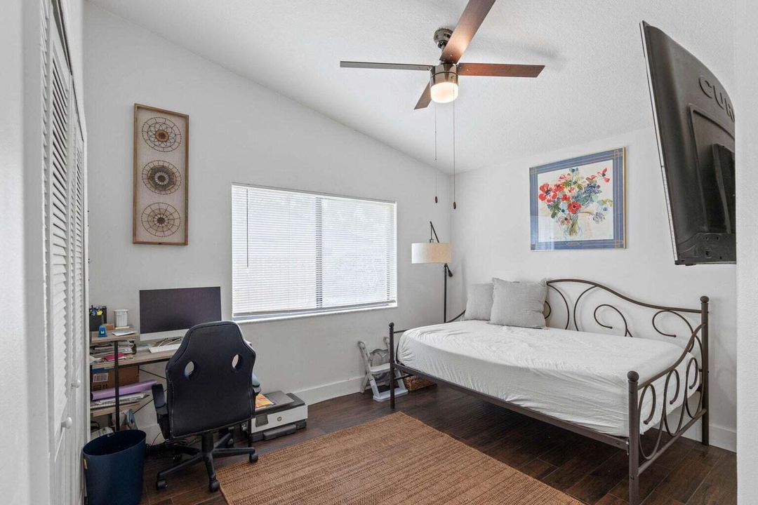 На продажу: $529,000 (4 спален, 2 ванн, 1375 Квадратных фут)