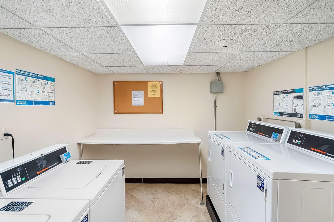 For Sale: $249,000 (1 beds, 1 baths, 1032 Square Feet)