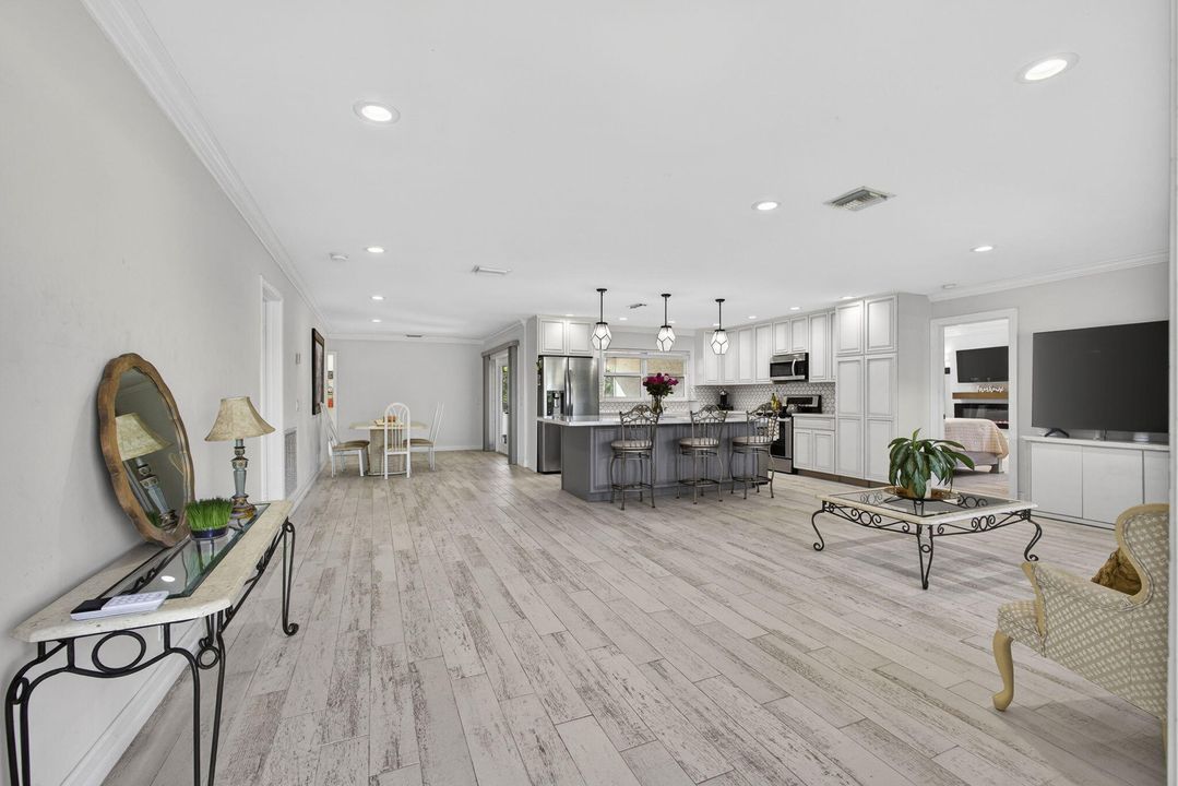 En Venta: $1,525,000 (4 camas, 4 baños, 2840 Pies cuadrados)