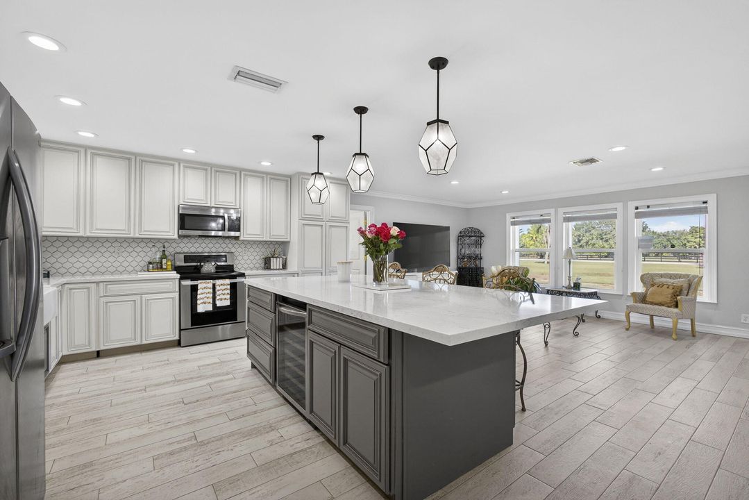 En Venta: $1,525,000 (4 camas, 4 baños, 2840 Pies cuadrados)