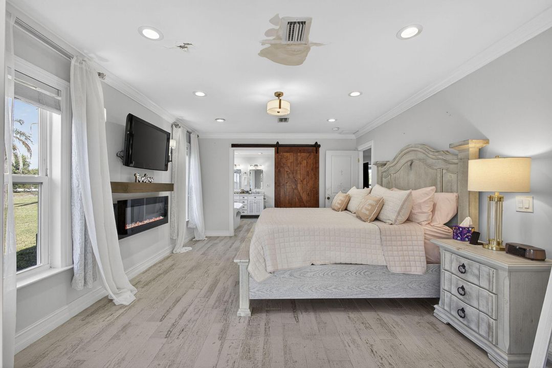 En Venta: $1,525,000 (4 camas, 4 baños, 2840 Pies cuadrados)