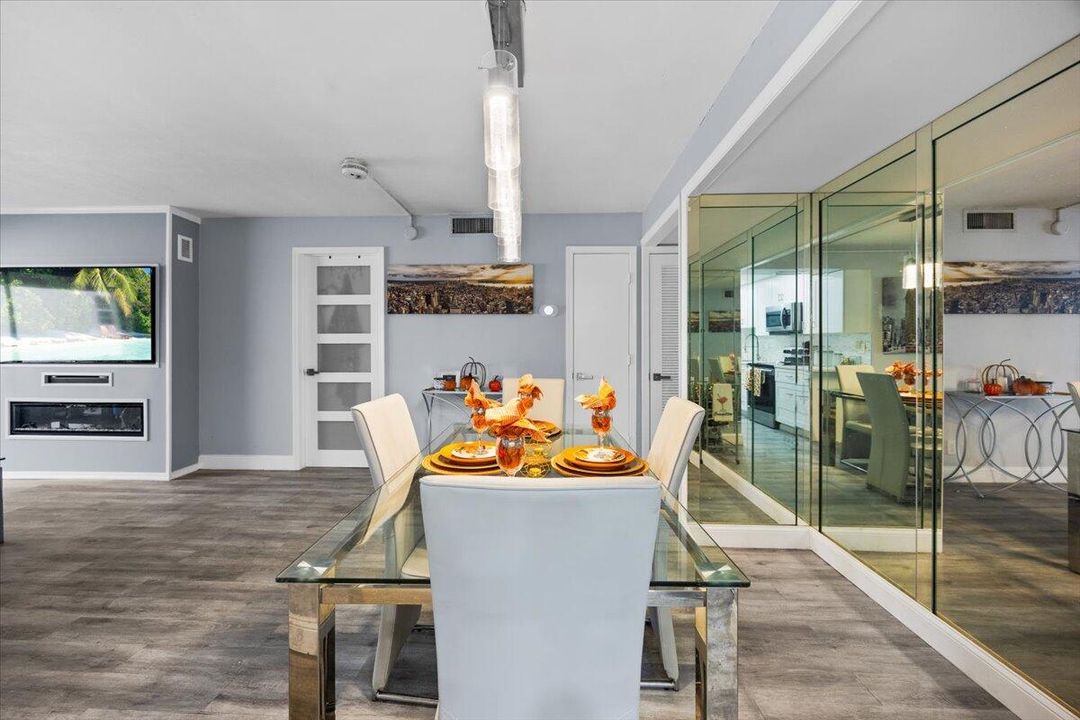 待售: $225,000 (2 贝兹, 2 浴室, 1000 平方英尺)