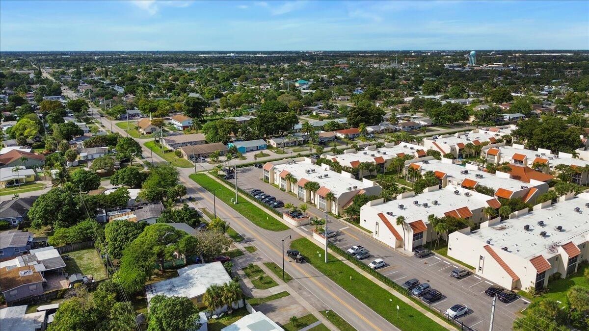 待售: $225,000 (2 贝兹, 2 浴室, 1000 平方英尺)