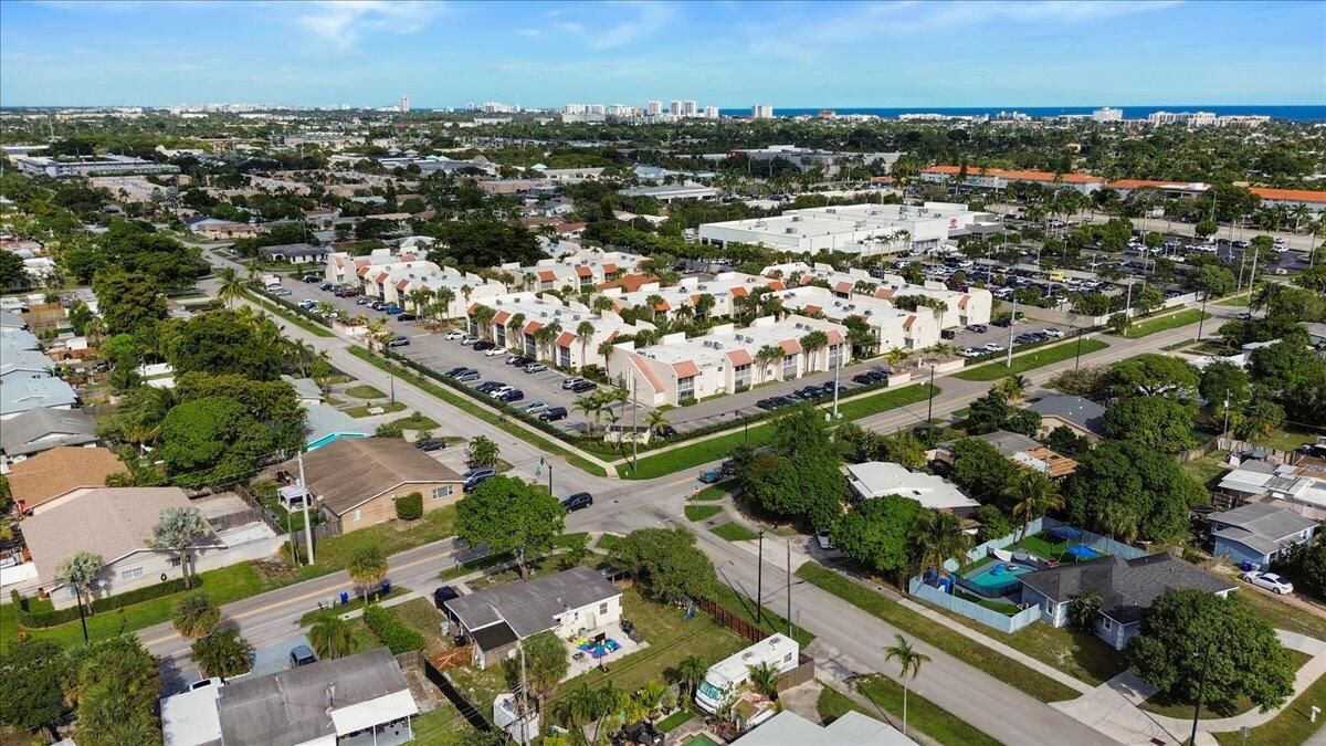 待售: $225,000 (2 贝兹, 2 浴室, 1000 平方英尺)