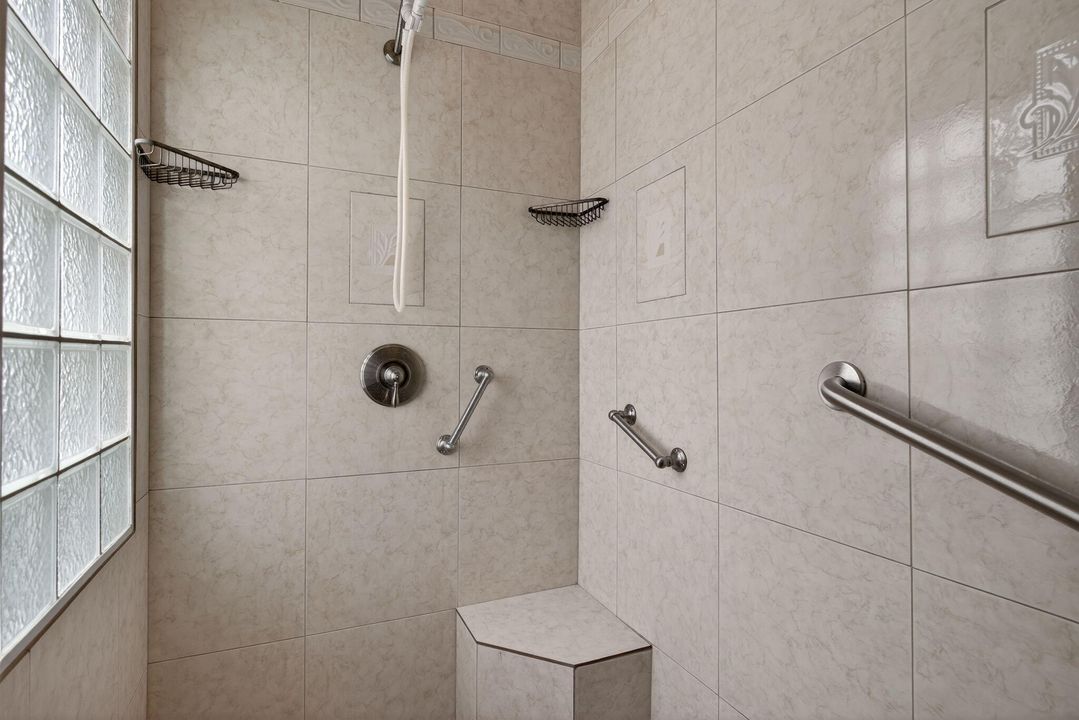 Active With Contract: $450,000 (3 beds, 2 baths, 1298 Square Feet)