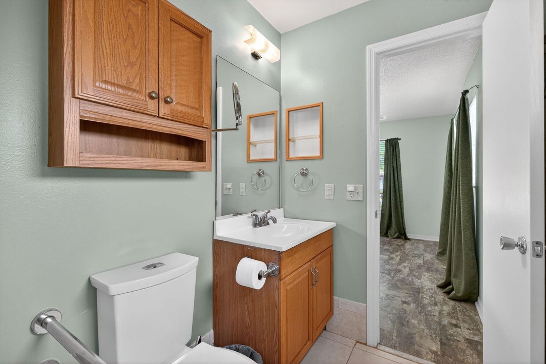 Active With Contract: $450,000 (3 beds, 2 baths, 1298 Square Feet)