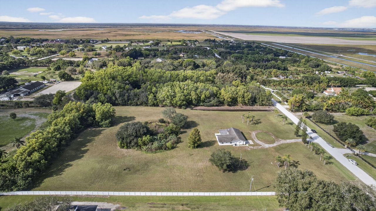 En Venta: $1,525,000 (4 camas, 4 baños, 2840 Pies cuadrados)