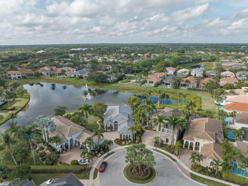 For Sale: $1,450,000 (3 beds, 3 baths, 2814 Square Feet)