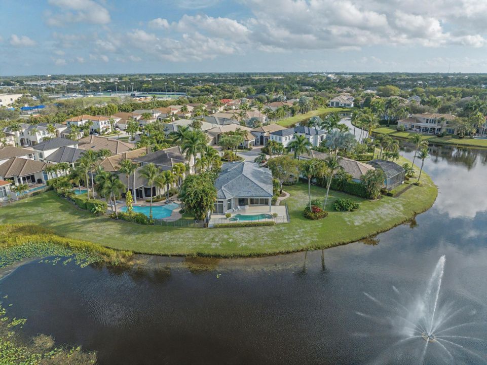 For Sale: $1,450,000 (3 beds, 3 baths, 2814 Square Feet)