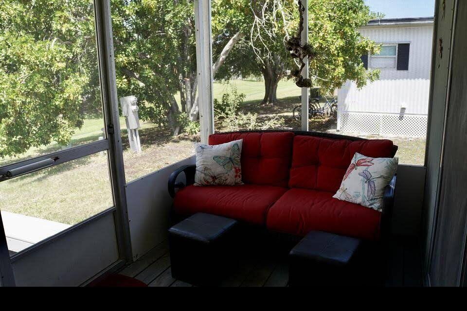 En Venta: $69,900 (2 camas, 2 baños, 1380 Pies cuadrados)