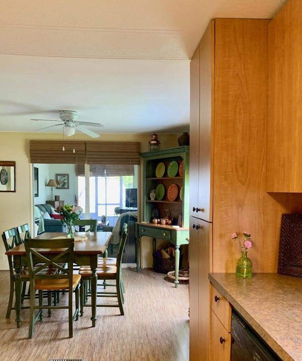 En Venta: $69,900 (2 camas, 2 baños, 1380 Pies cuadrados)