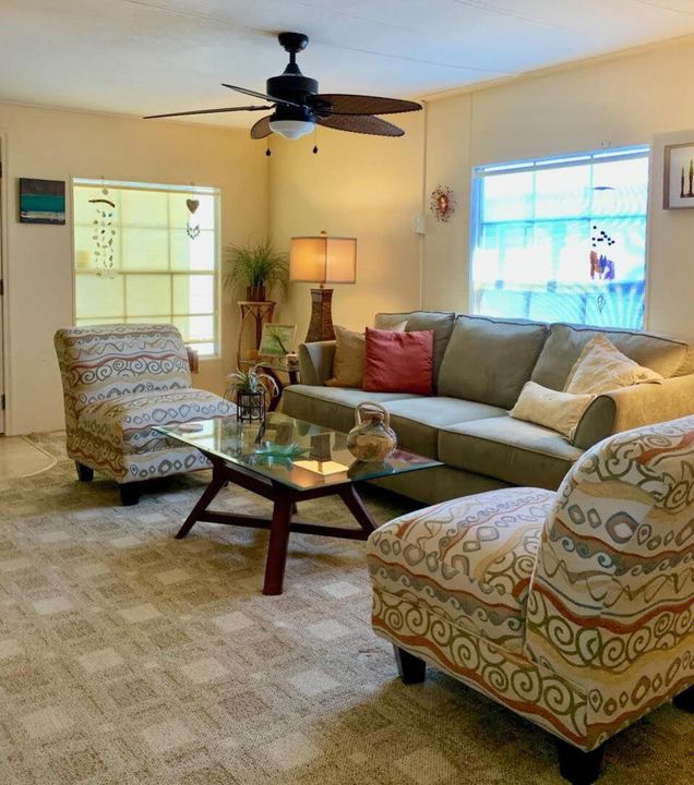 En Venta: $69,900 (2 camas, 2 baños, 1380 Pies cuadrados)