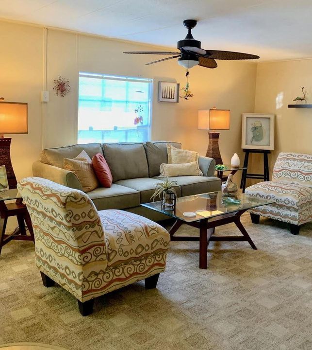 En Venta: $69,900 (2 camas, 2 baños, 1380 Pies cuadrados)