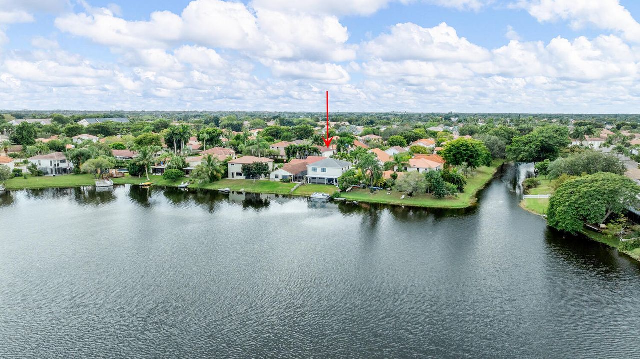 В аренду: $7,500 (3 спален, 2 ванн, 2045 Квадратных фут)