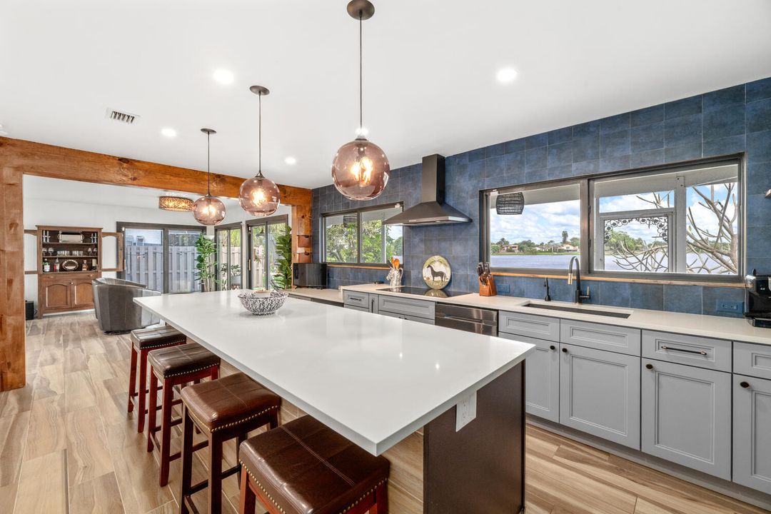 В аренду: $7,500 (3 спален, 2 ванн, 2045 Квадратных фут)