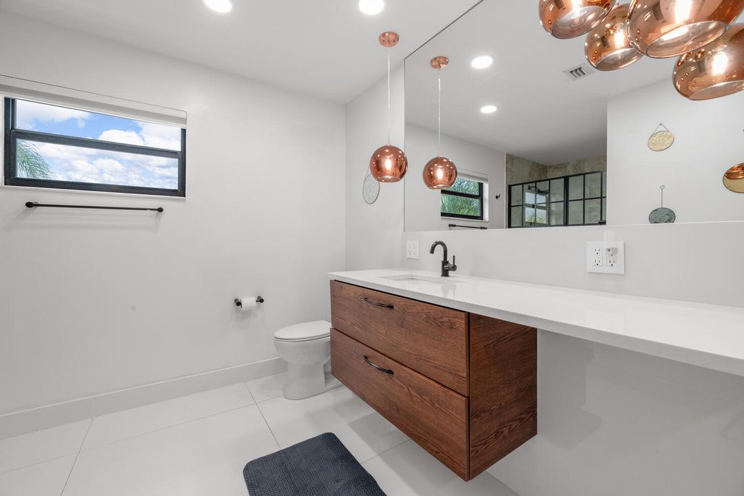 В аренду: $7,500 (3 спален, 2 ванн, 2045 Квадратных фут)