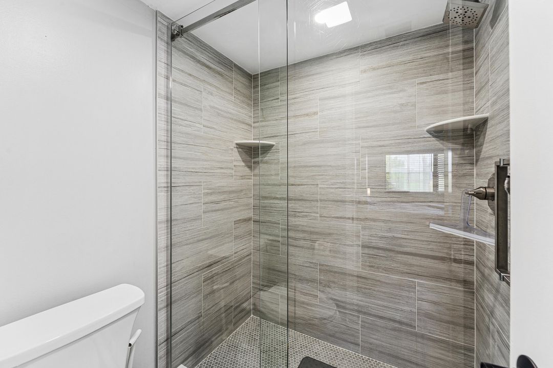 На продажу: $379,000 (2 спален, 2 ванн, 872 Квадратных фут)