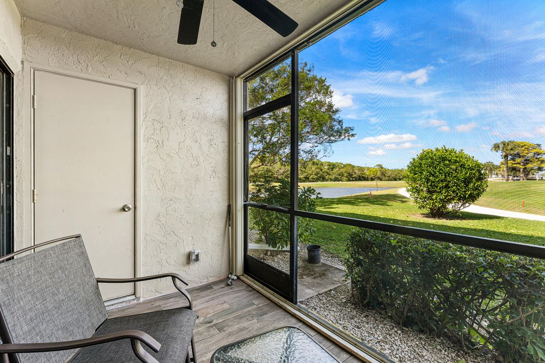 На продажу: $379,000 (2 спален, 2 ванн, 872 Квадратных фут)