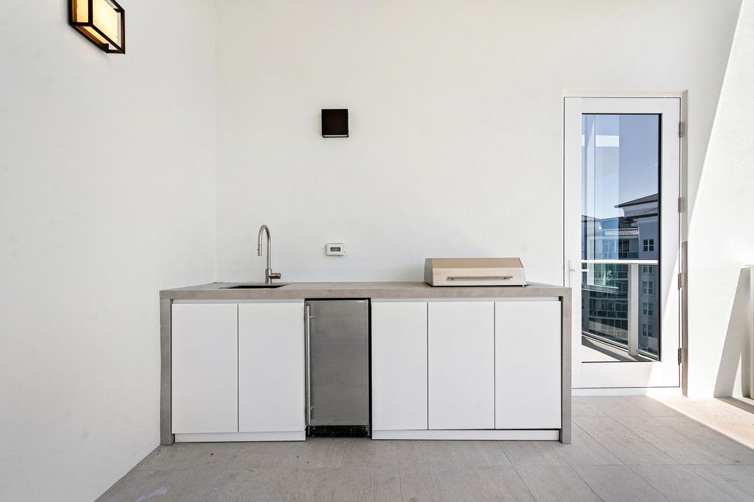 待售: $5,995,000 (3 贝兹, 4 浴室, 3725 平方英尺)