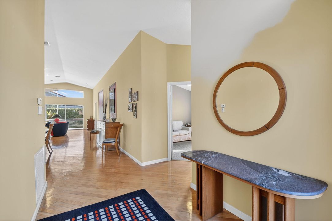 На продажу: $409,900 (3 спален, 2 ванн, 1938 Квадратных фут)