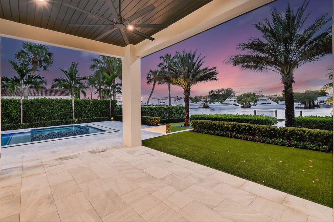 На продажу: $9,850,000 (4 спален, 5 ванн, 5379 Квадратных фут)