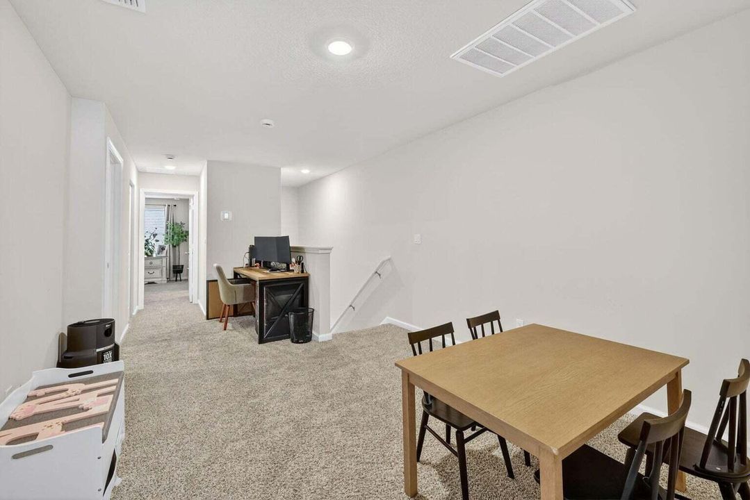 En Renta: $2,850 (3 camas, 2 baños, 1804 Pies cuadrados)