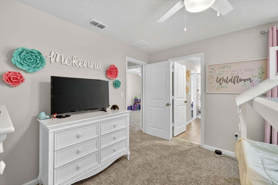 En Renta: $2,850 (3 camas, 2 baños, 1804 Pies cuadrados)