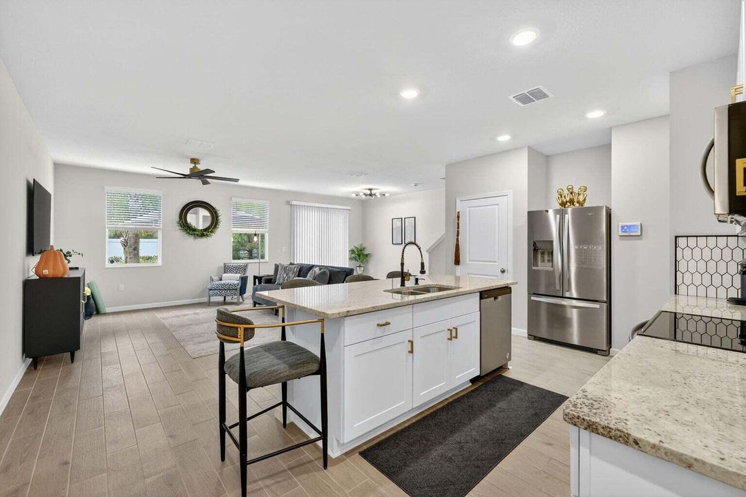 En Renta: $2,850 (3 camas, 2 baños, 1804 Pies cuadrados)