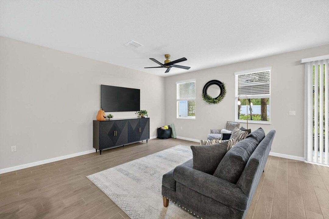 En Renta: $2,850 (3 camas, 2 baños, 1804 Pies cuadrados)