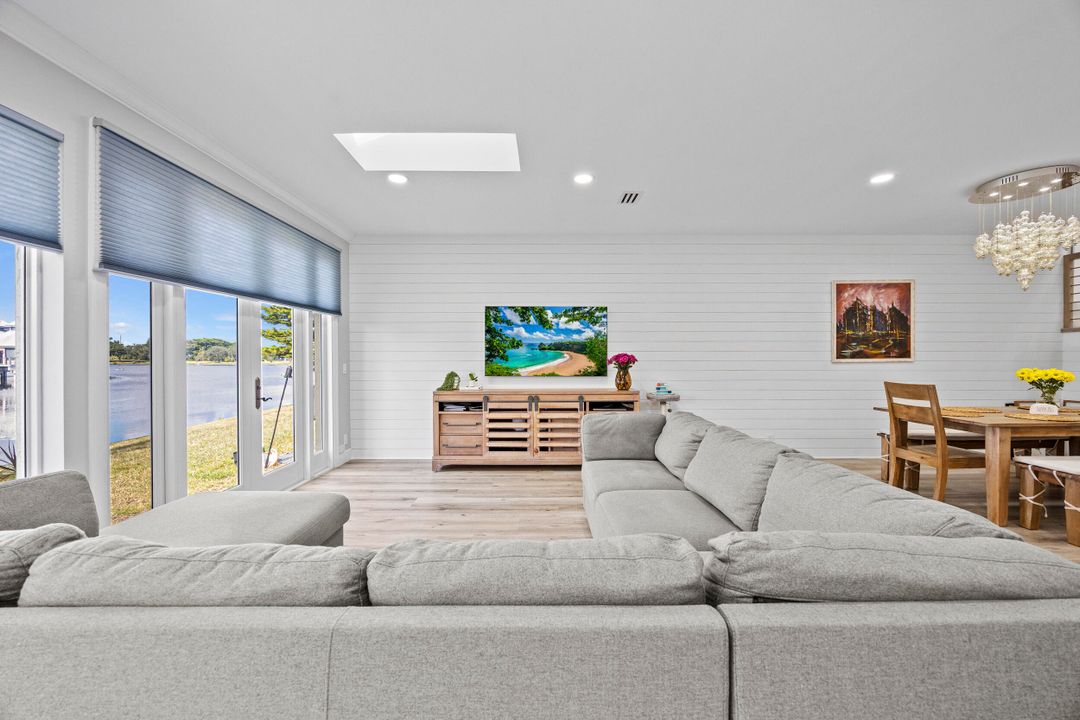 待售: $749,900 (3 贝兹, 2 浴室, 1549 平方英尺)