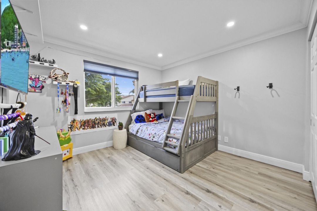 待售: $749,900 (3 贝兹, 2 浴室, 1549 平方英尺)