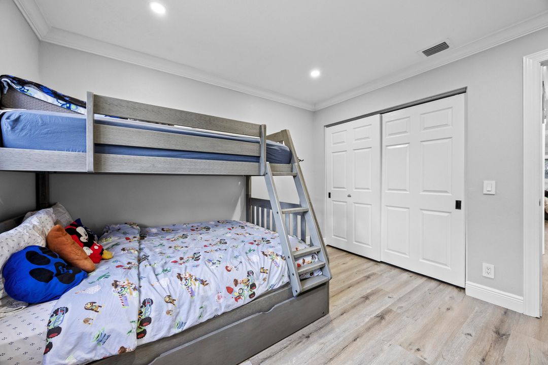 待售: $749,900 (3 贝兹, 2 浴室, 1549 平方英尺)