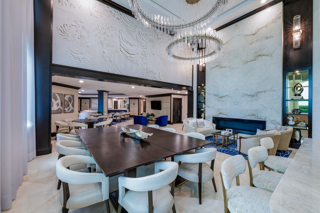 待售: $1,950,000 (2 贝兹, 2 浴室, 2108 平方英尺)