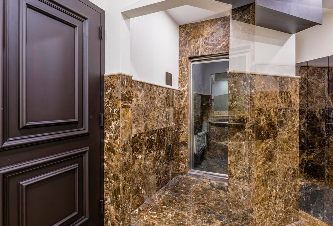 待售: $1,950,000 (2 贝兹, 2 浴室, 2108 平方英尺)